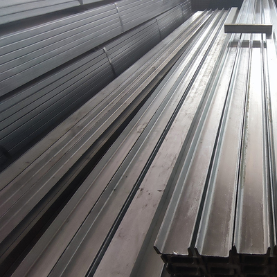 6 mm 8 mm verzinktes Kanalstahl-Strukturmetallprofil C/U-Form